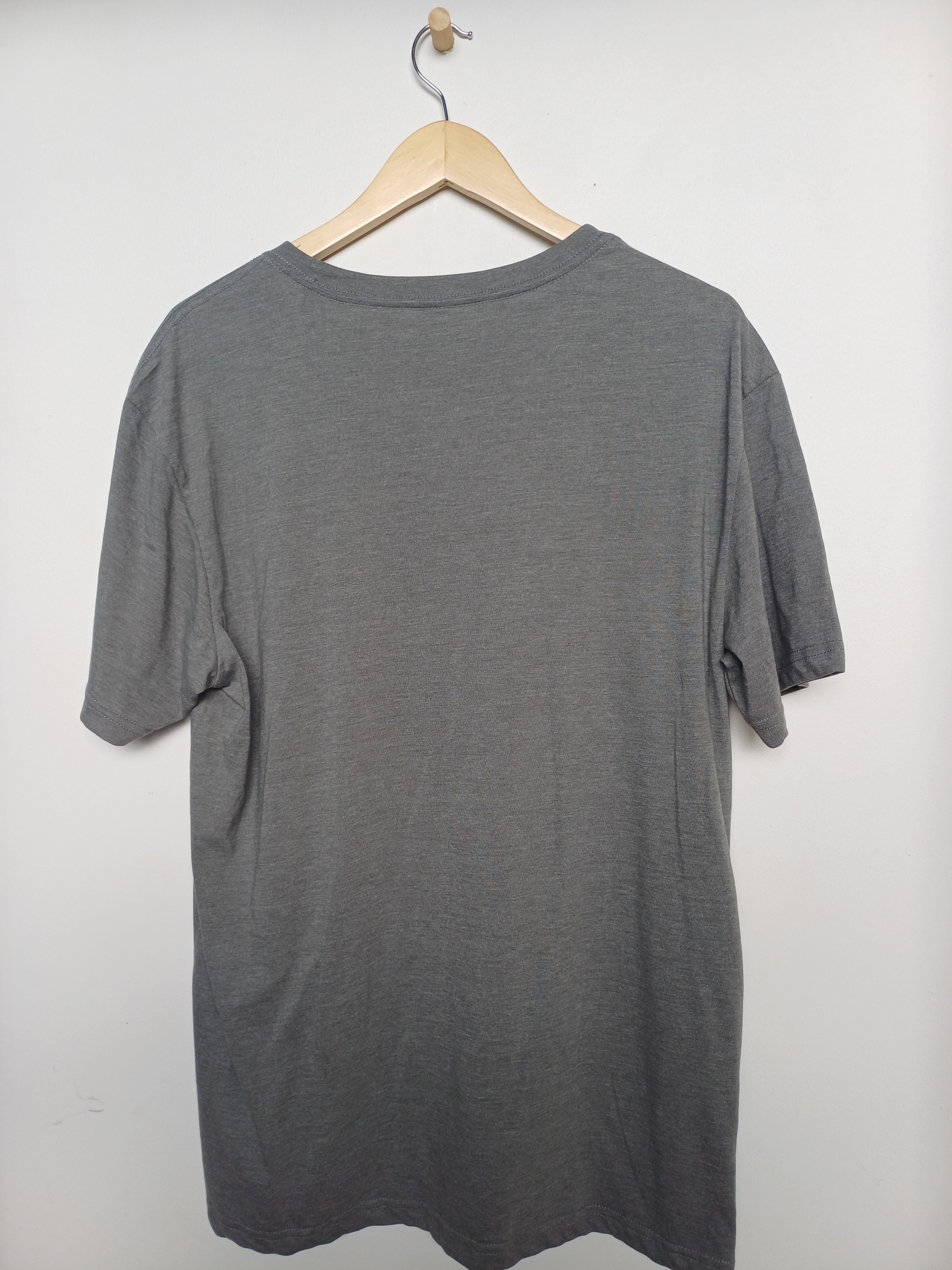 L  Mens tee